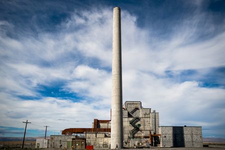Hanford Nuclear Reservation in High Country News - STUART ISETT